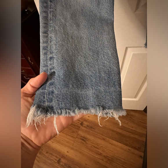 Everlane - The Original Cheeky Jeans - Picture 6 of 8